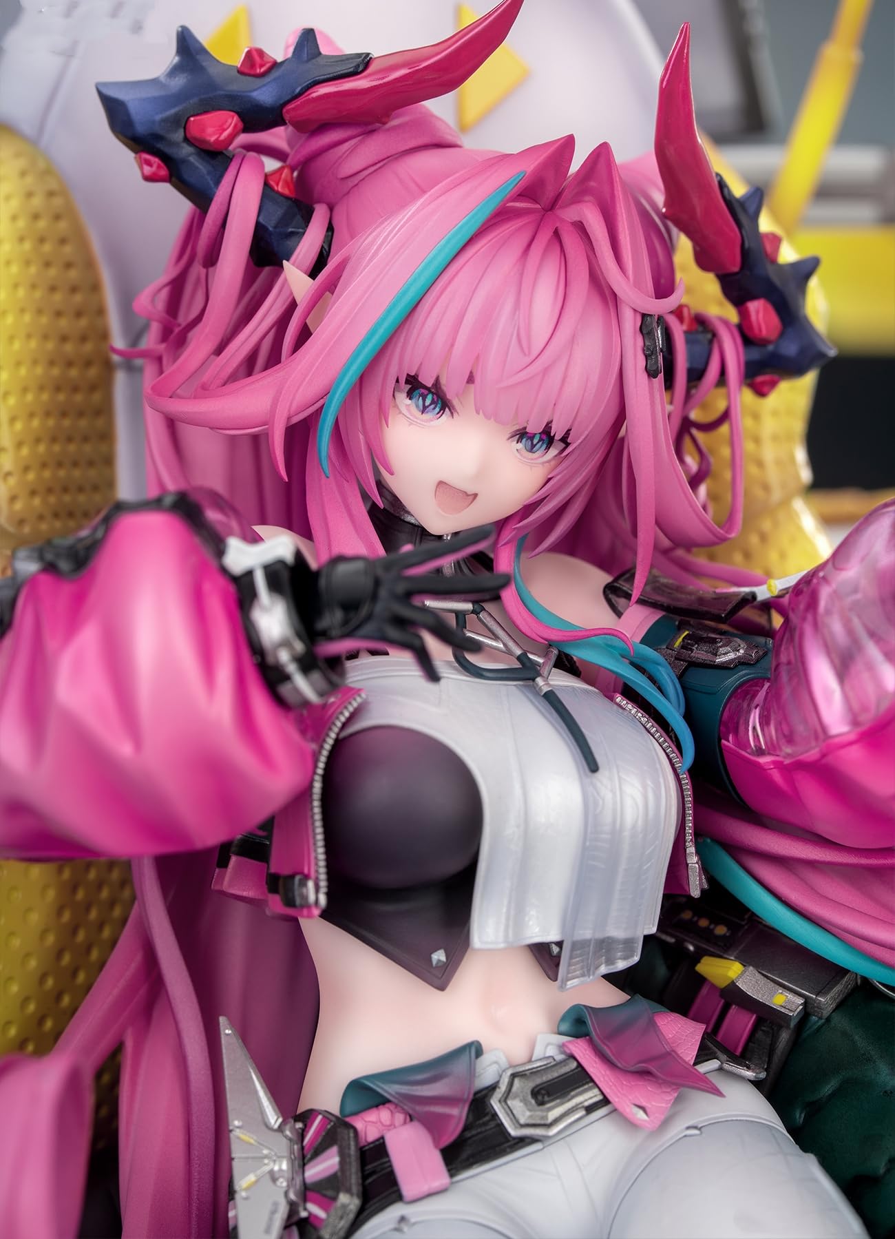 Amazon.co.jp: 『アークナイツ：エンドフィールド』イヴォンヌ 1/7